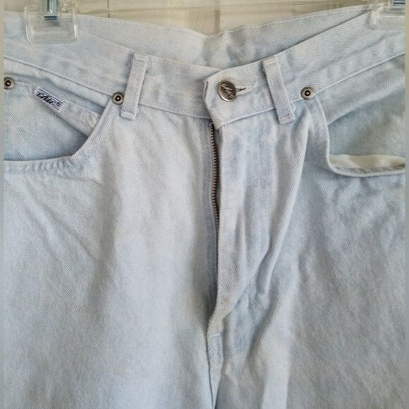 Vintage Chic 70s High Rise Straight Leg Light Wash Blue 5 Pocket Jeans - Picture 4 of 8
